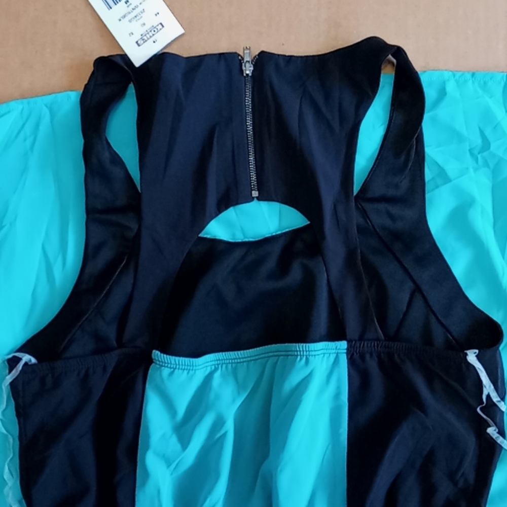 Colorblock Dress - Picture 3 of 3